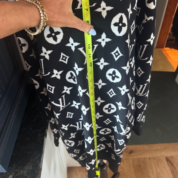 LOUIS VUITTON WOMEN'S SWEATER DRESS SIZE LARGE BRAND NEW WITH TAGS - Picture 6 of 10